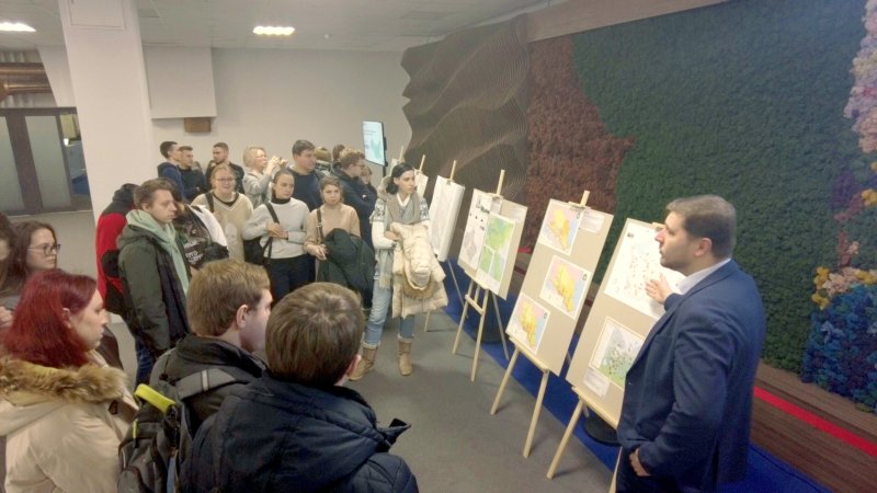Выставка ВКР студентов Картографического факультета 2024 года