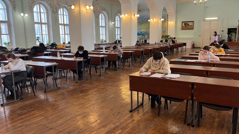 Окончание отборочного тура олимпиады школьников "Гранит науки".