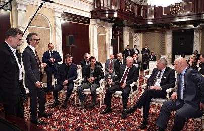Владимир Владимирович Путин встретился с президентом МИИГАиК Виктором Петровичем Савиных на показе фильма «Салют–7»