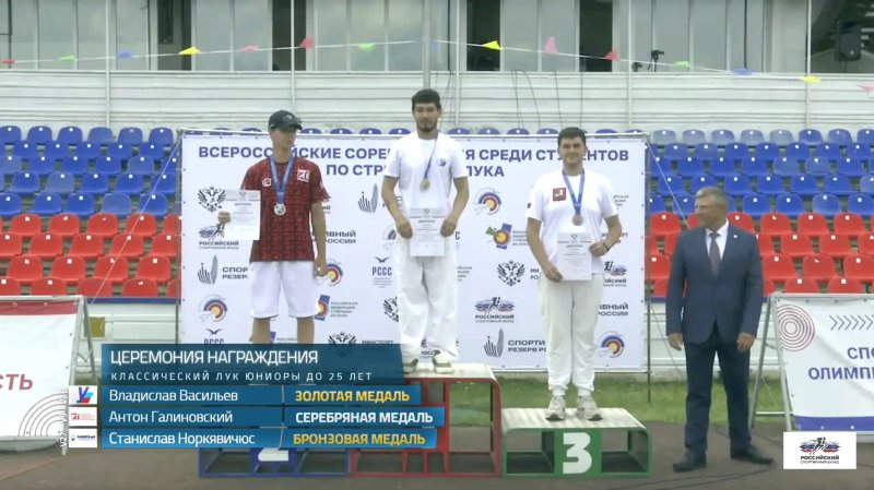 Бронзовая стрела МИИГАиК: миг между ударами сердца