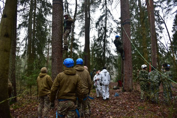 XXVIII сборы-соревнования команд оборонно-спортивного профиля «Партизанский рейд» - команда МИИГАиК взяла второе место.