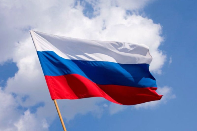 Поздравляем с Днем государственного флага России!