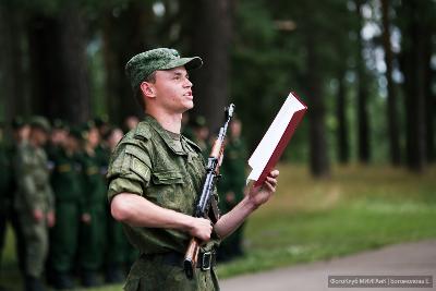 Выпускники военной кафедры МИИГАиК приняли присягу